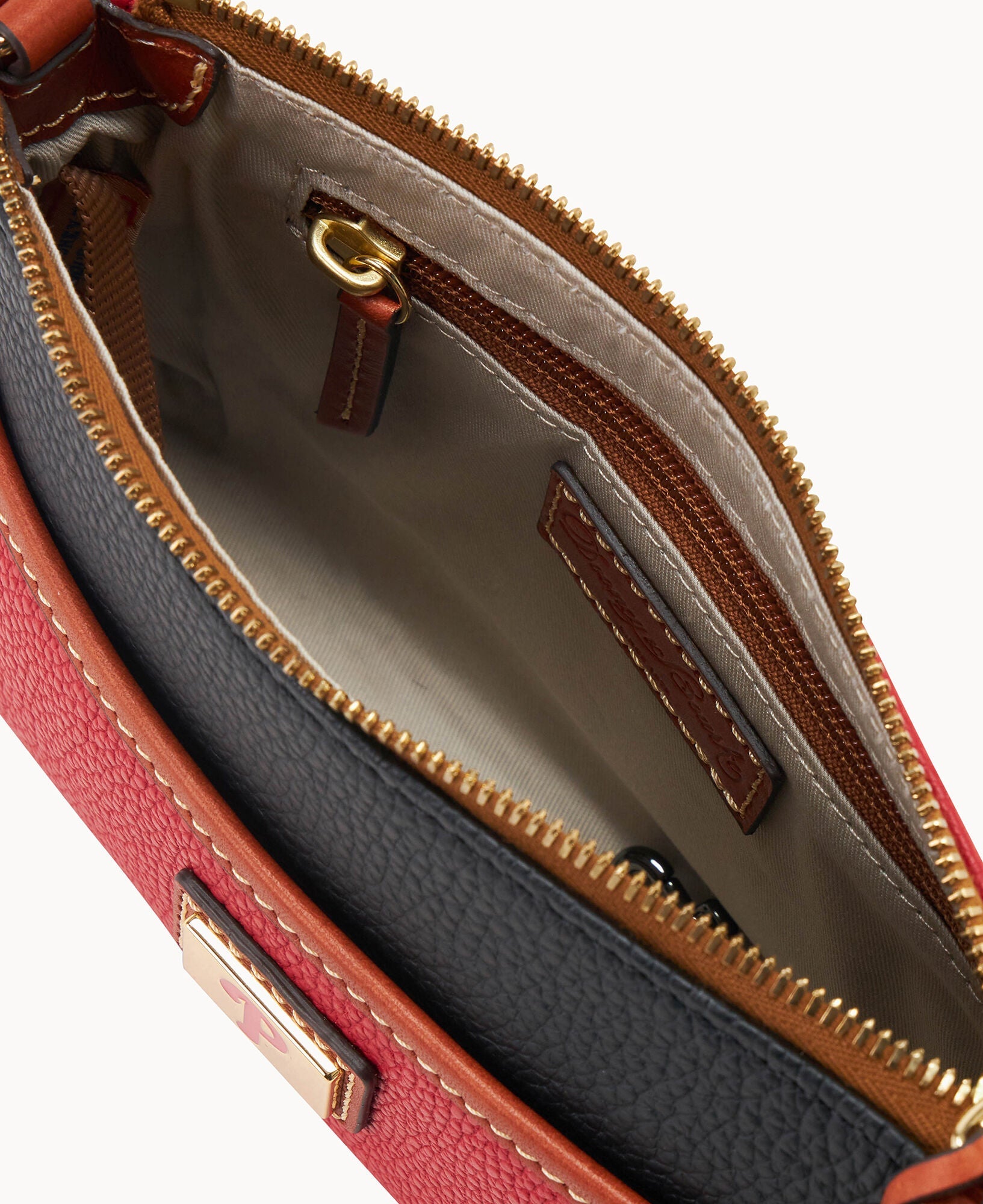 MLB Phillies Lola Pouchette