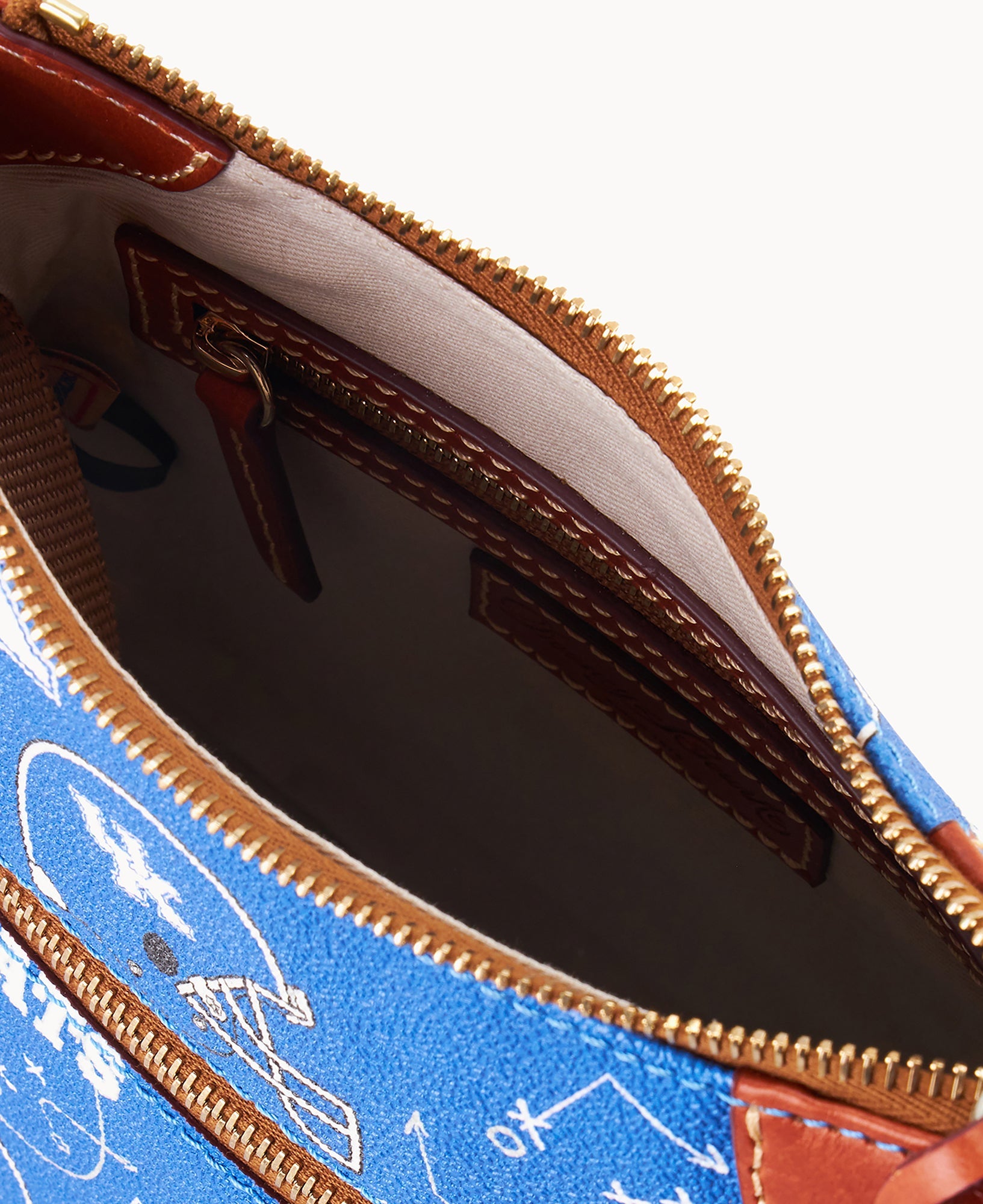 Collegiate University of Kentucky Front Zip Crossbody